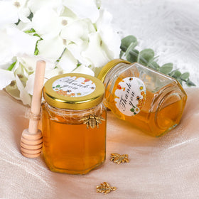 AuroTrends bee pendant adds charm to favors and packaging