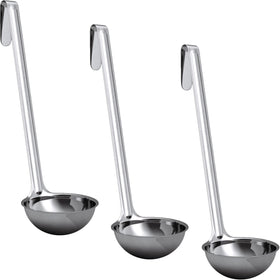 Avant Grub 4-ounce ladle dip shows precise soup portioning.