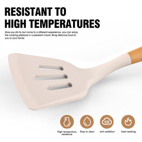 AVGPD spreader and spatula for even spreading.