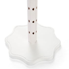 AVLA groove slot top allows balloons or signs to accompany treats.