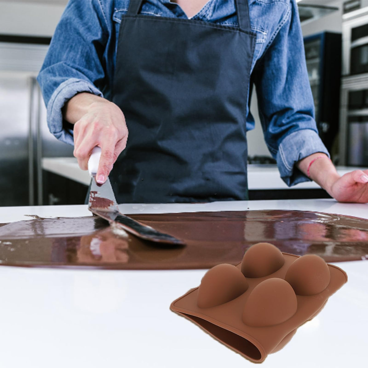 Awleynz easy-release mold showing flexible silicone for effortless unmolding