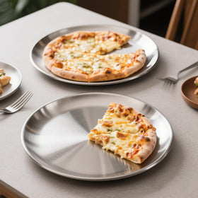 AWTBDP pizza pan demonstrating even heat distribution across the crust.