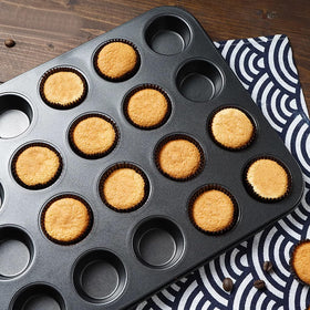 Aybloom extended handles provide secure grip when filling or removing muffins.