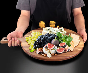 Ayiaren acacia board suited for pizza, meat, and bread serving.