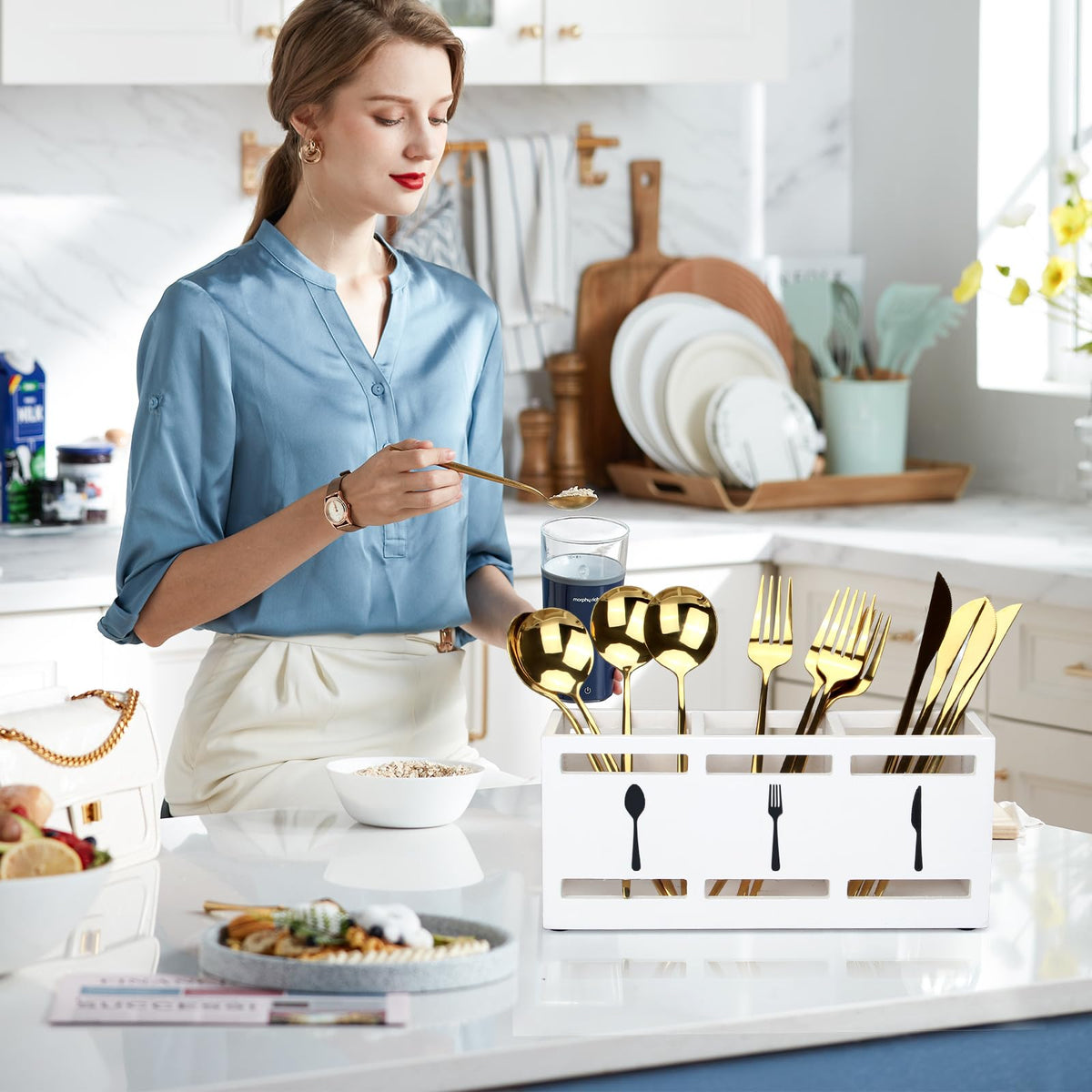 Ayiaren white-flatware-caddy neatly separates spoons, forks, and knives.