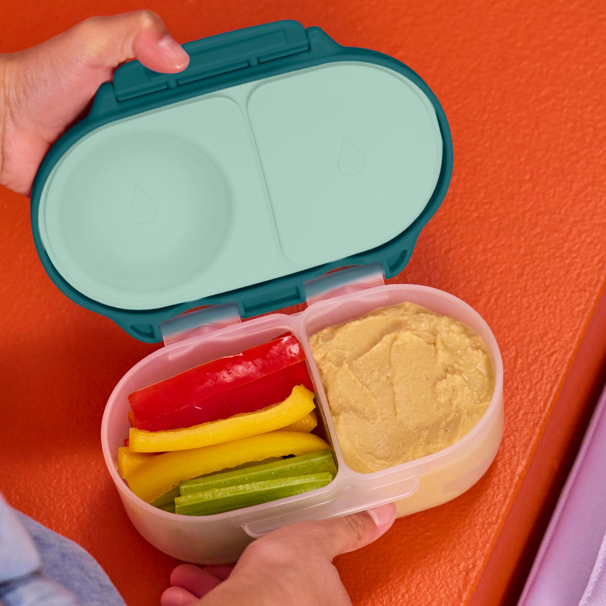 b.box color system matches lunch bag for a cohesive set