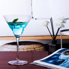 BACLIFE gift-ready martini glasses set ideal for celebrations.