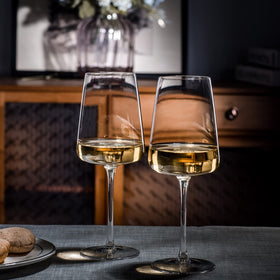 BACLIFE home bar display wine glasses suitable for daily use and occasions.
