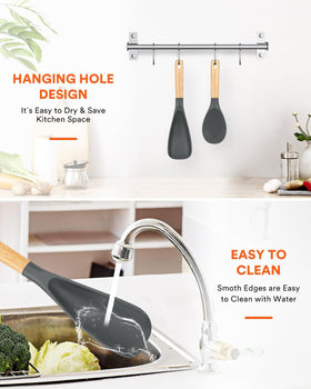 Badiano silicone spoon with ergonomic grip and easy-clean surface for quick rinsing.