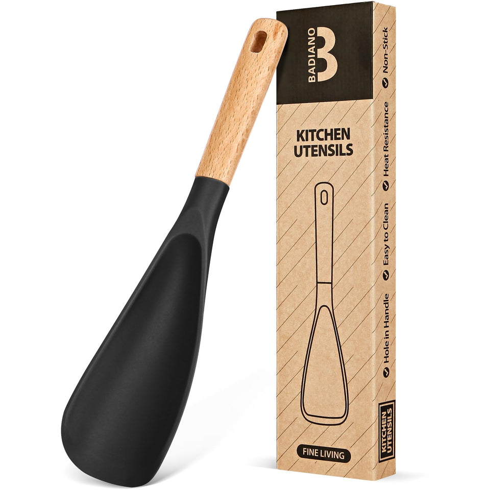 Badiano cooking spoon with wood handle ready for comfortable stirring in nonstick cookware