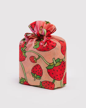 Baggu Standard Set 3 Carrots & Berries, holds up to 40 lbs for everyday shopping