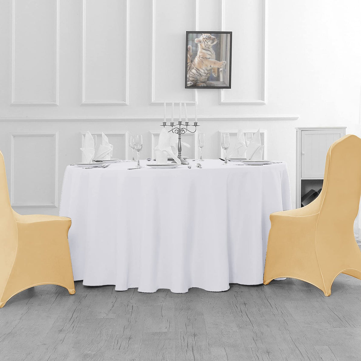 Bailarina multi-use round tablecloth 120in ideal for parties and weddings.