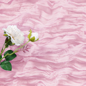 Bailarina table runner for arch decoration enhances backdrop draping and photo moments.