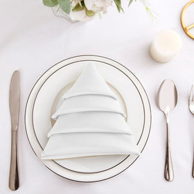 Bailarina washable polyester napkins offer quick cleanups.