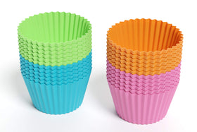 Bakerpan non-stick silicone muffin cups offer easy release and quick cleanup