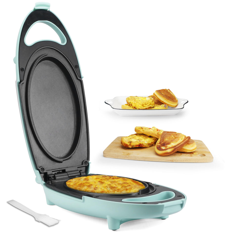 Baker's Friend Omelette Maker Electric front view demonstrates quick, crisp exterior results.