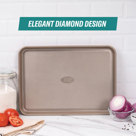 Baker's Secret diamond base enhances air flow for even cooking.