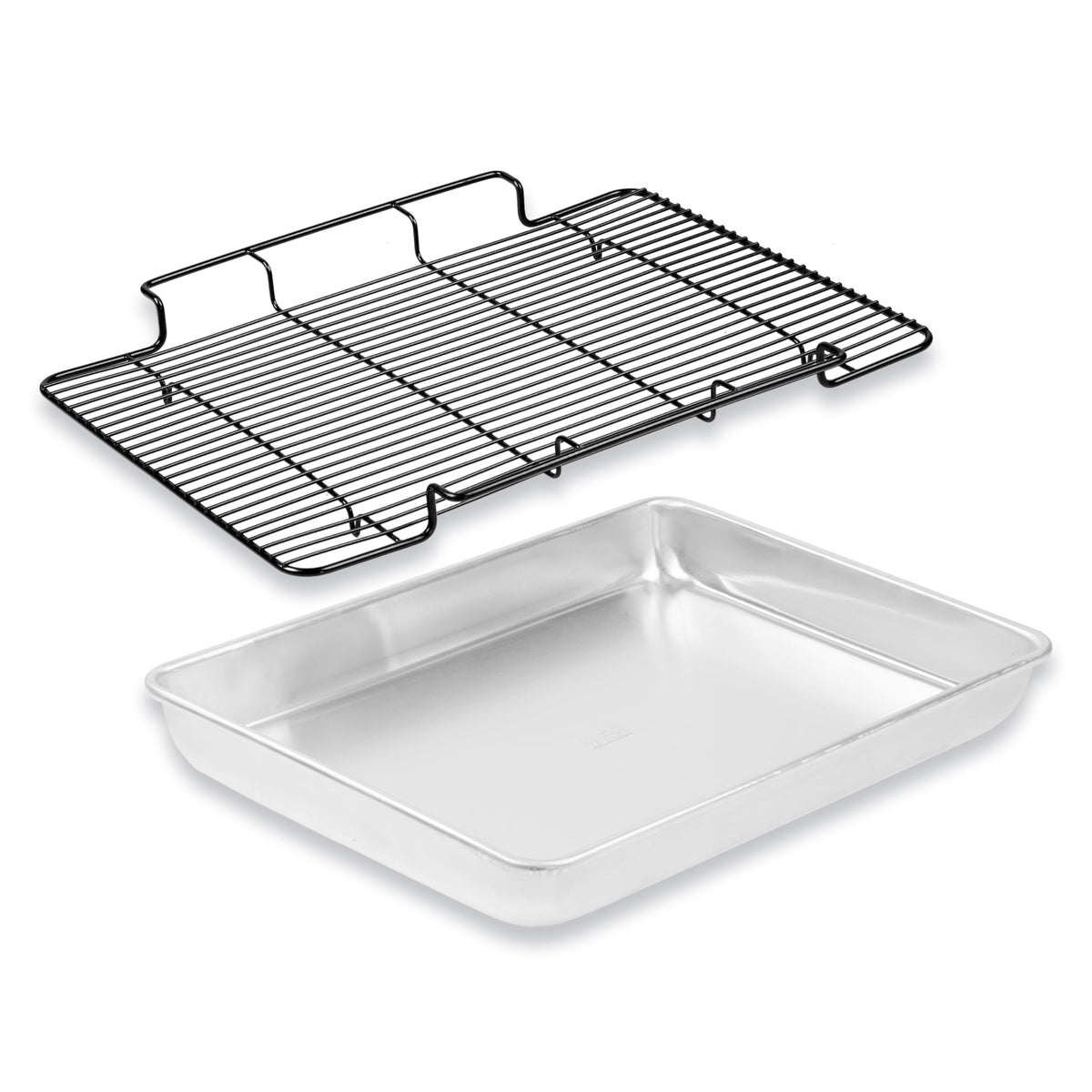 Baker's Secret easy-clean surface for quick post-cook cleanup