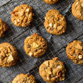 Baker's Secret sleek design complements modern kitchens.