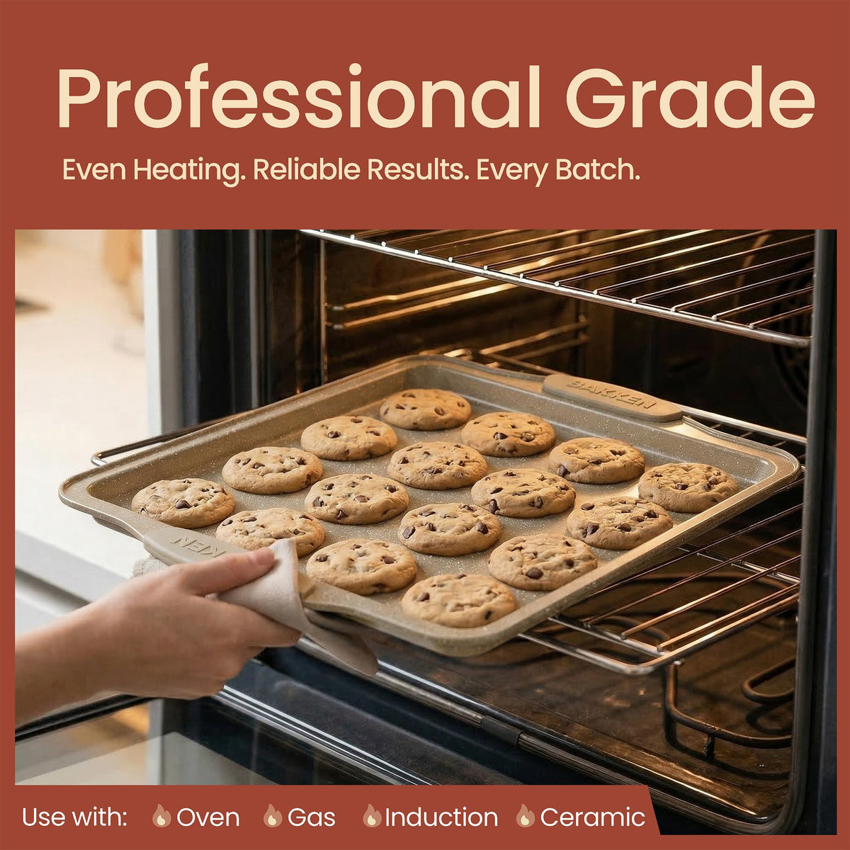 BAKKENMASTER white marble coating enables easy release and quick cleanup.