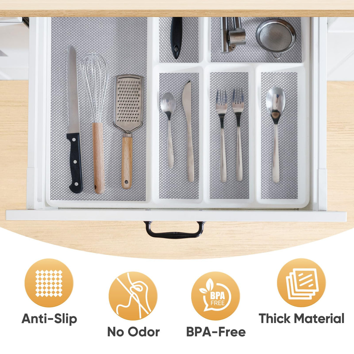 BALEINE drawer liner beige offers strong grip to reduce sliding.