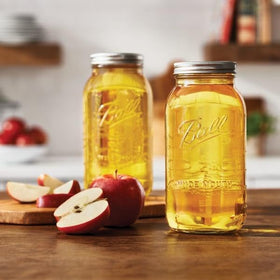 Non-slip lid design makes opening Ball jars quick and comfortable.