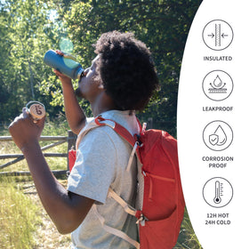 Bambaw bottle handle enables easy carrying on hikes.