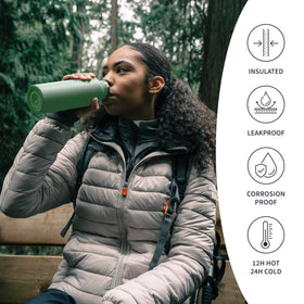 Bambaw interior stainless steel keeps flavors pure and plastic-free.