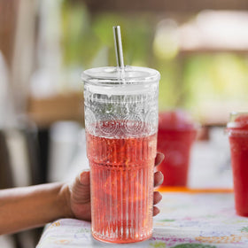 Bandesun all-glass tumbler suitable for hot or cold beverages like coffee and juice