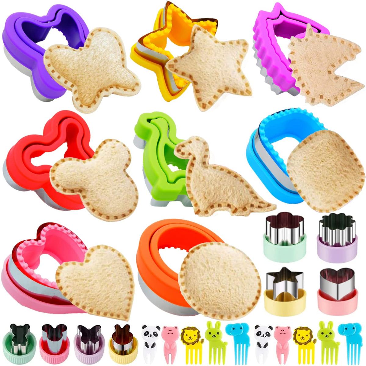 BANIC Uncrustable set with eight cutters for creative lunches.