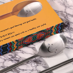 BAPMOO table scene showing long-handle spoon for convenient dining.