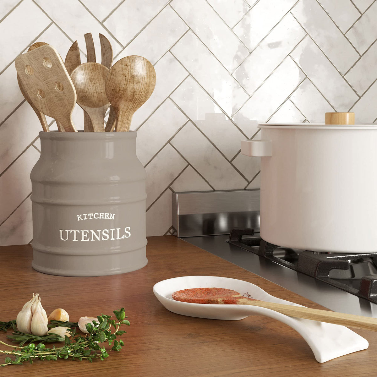 Barnyard Designs porcelain finish utensil holder with warm vintage vibe.