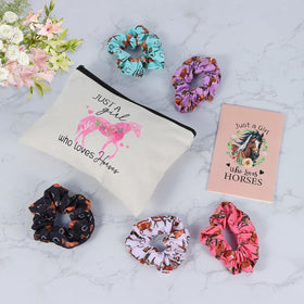 The Bayelove horse gift set hair band adds a soft, practical touch.