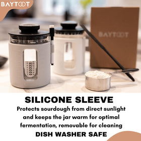 Baytoot removable silicone sleeve blocks light to help fermentation warmth.