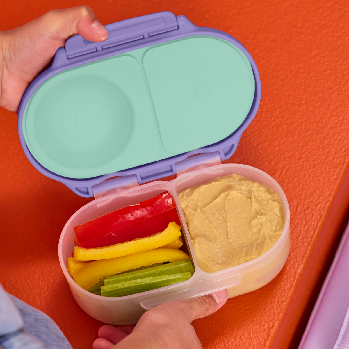 bbox Snack Box large grip clips help little hands open