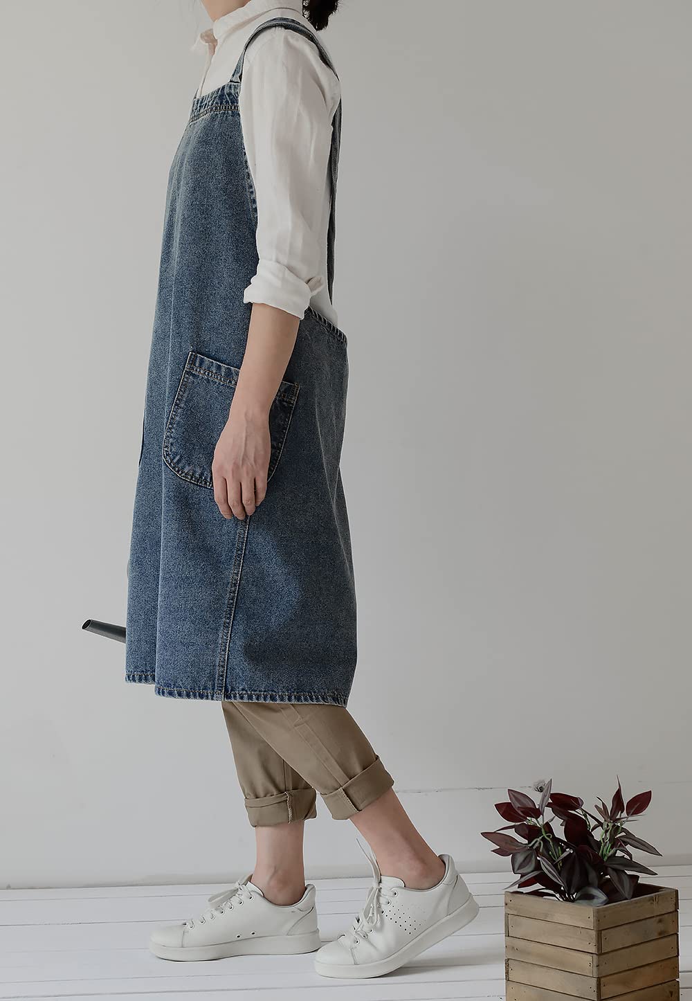 BCHWAY FAMILY denim apron, one size fits most, comfortable cross-back design.