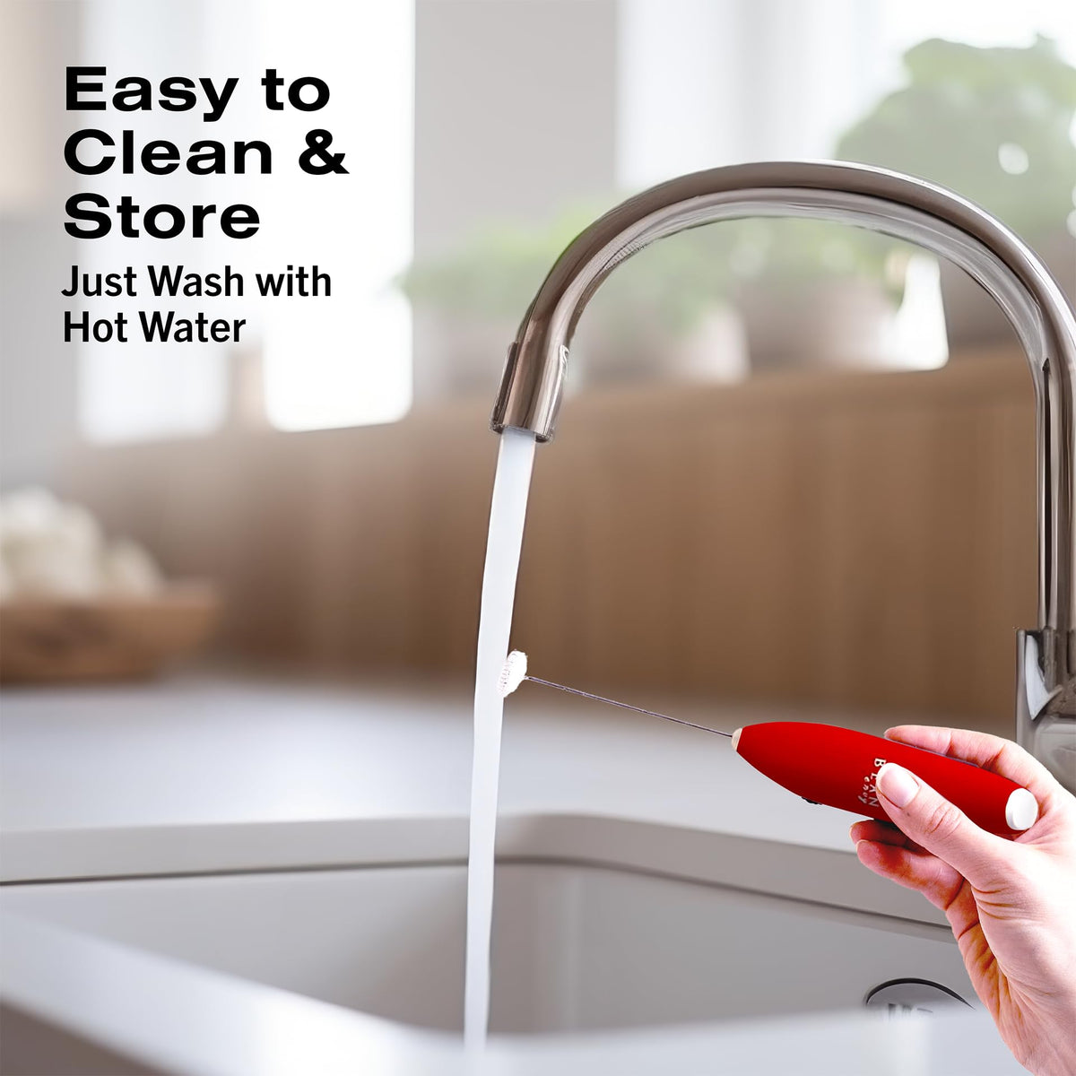 Bean Envy Ergonomic Handle provides a comfortable, secure grip during frothing