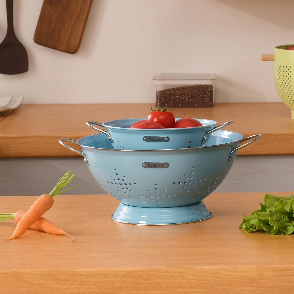 BeFare dishwasher-safe metal colander for easy cleaning.