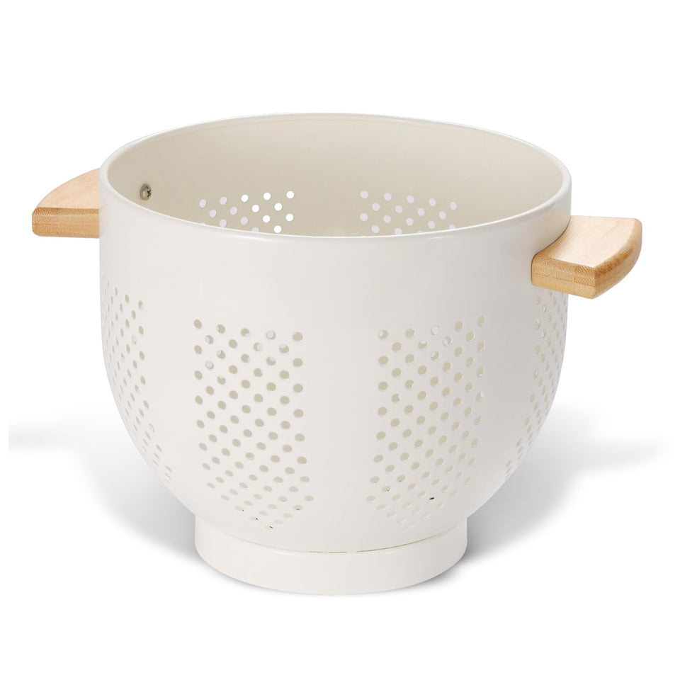 BeFare metal colander with wood handle for safe, comfortable draining