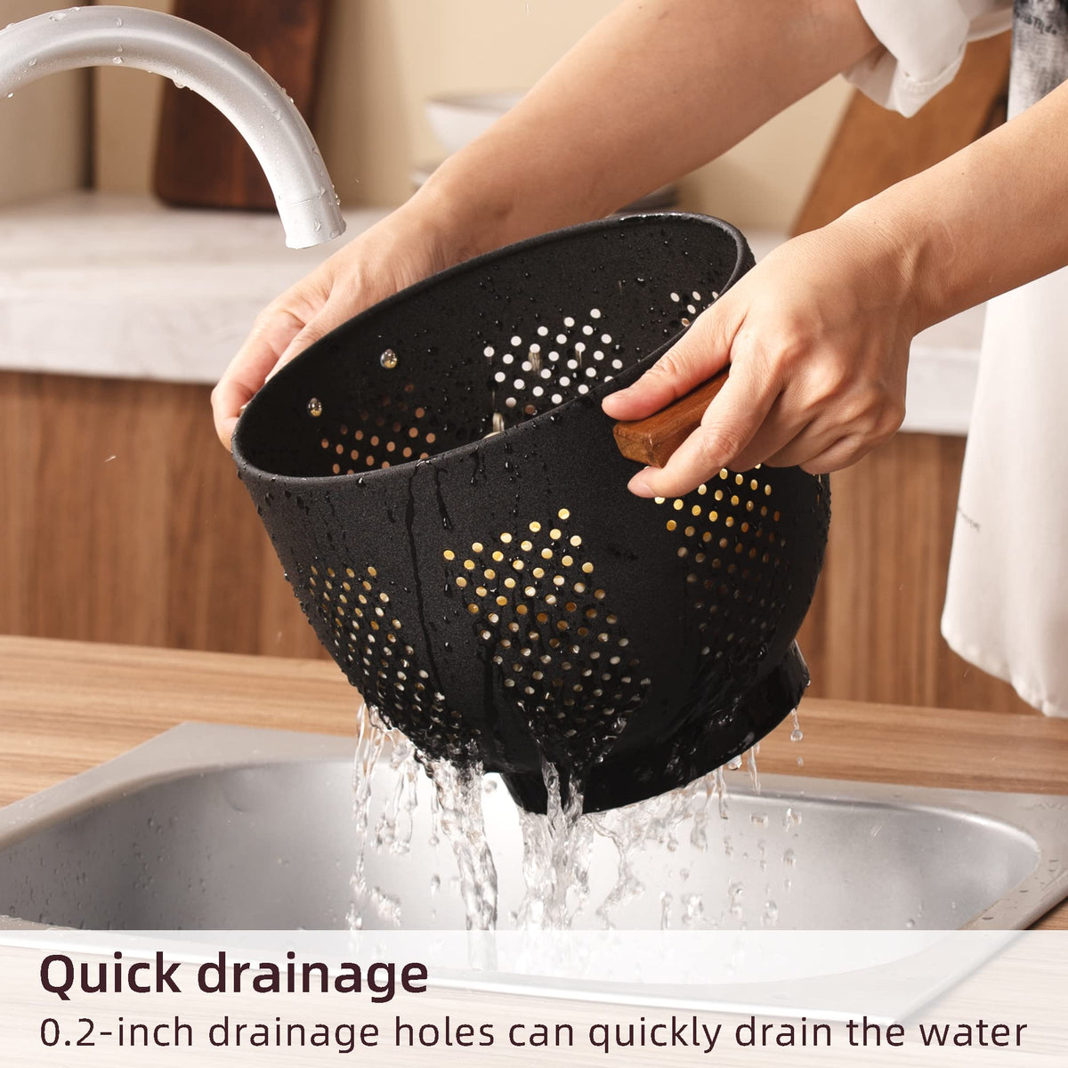 BeFare wooden easy grip handles stay cool during draining.