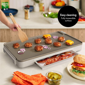 BELLA dishwasher-safe drip tray catches drippings for cleanup