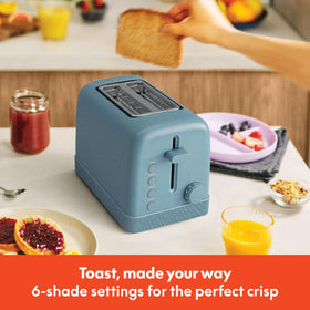 BELLA 900-watt toaster demonstrates fast breakfasts at a glance.