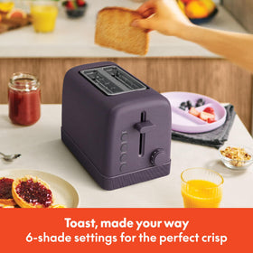 Removable crumb tray of Bella 2-Slice Toaster for easy cleanup
