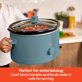 BELLA dishwasher-safe stoneware pot simplifies cleanup after meals.