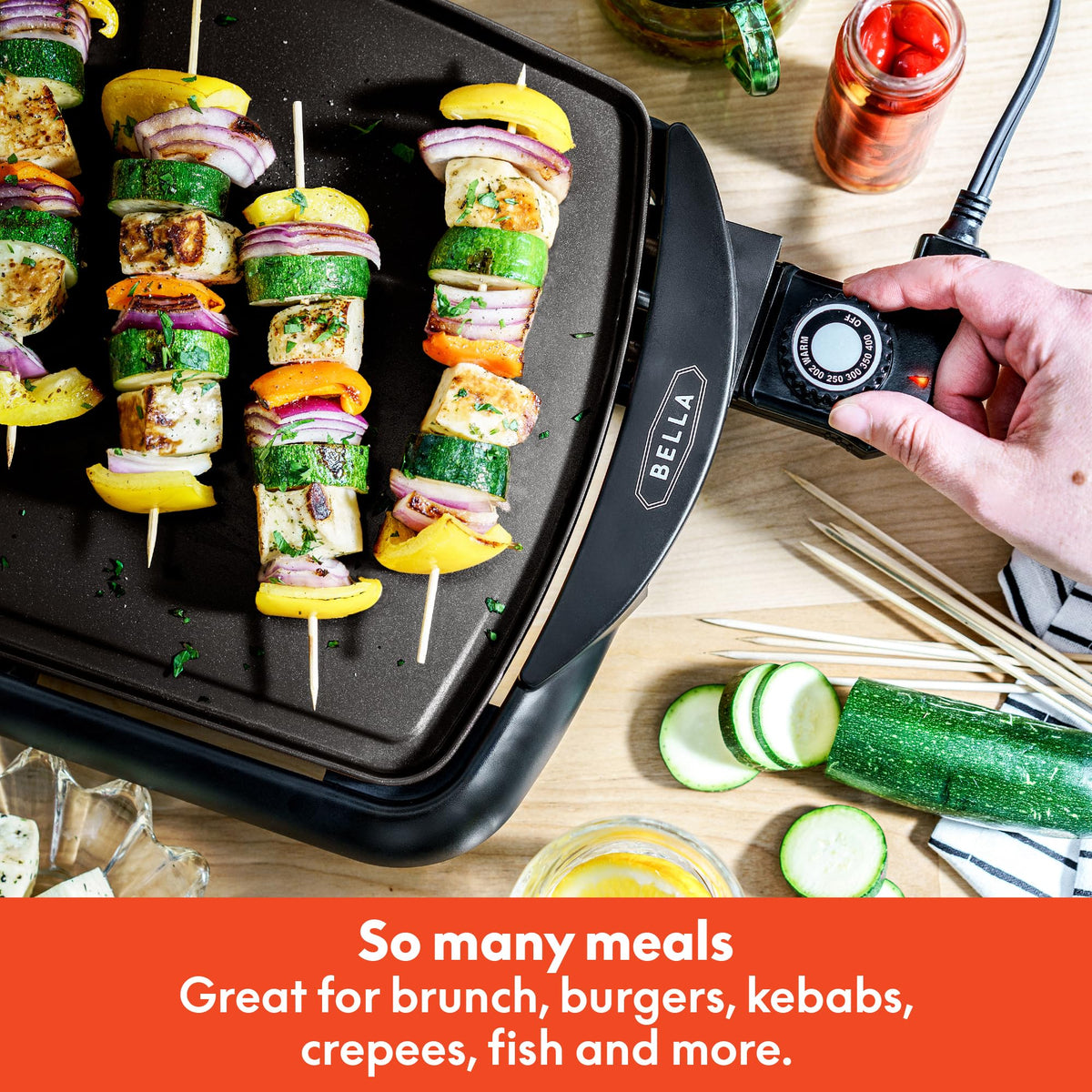 Bella dishwasher-safe drip tray simplifies cleanup after meals.