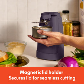 Removable cutting lever on BELLA sharpener for quick cleaning after use.