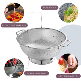 Bellemain colander supporting pasta and vegetables draining efficiently