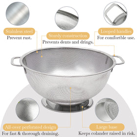 Bellemain colander with stable base and ergonomic handles for safe draining
