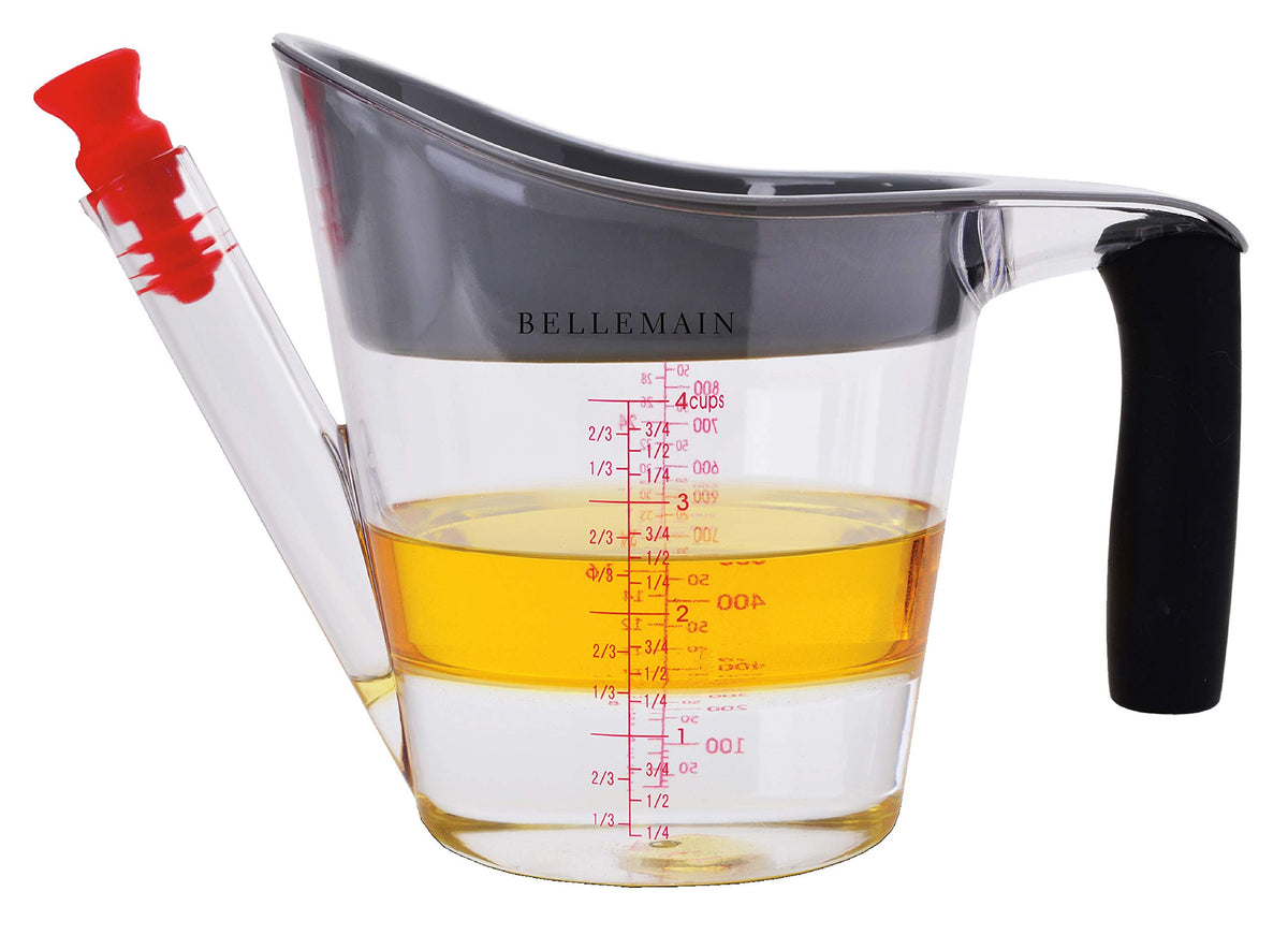 Bellemain fat separator front view highlighting high front to prevent spills when pouring