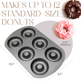 Bellemain Premiere nonstick coating ensures easy release and quick cleanup after baking.
